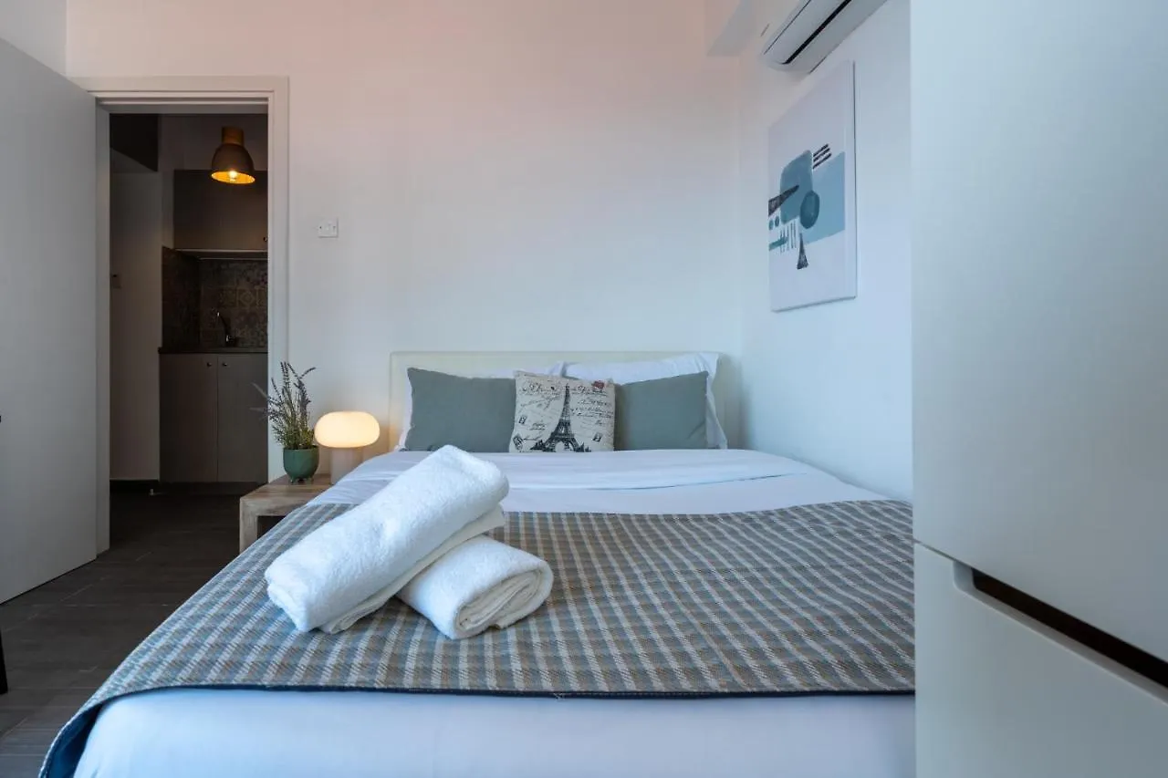 Burst Studio W/ Balcony In Larnaca 0*,  Cyprus